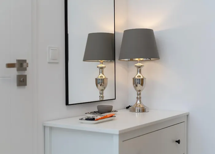 Miedziana 6 & 18 With Free Garage By Renters Apartmán Vratislav