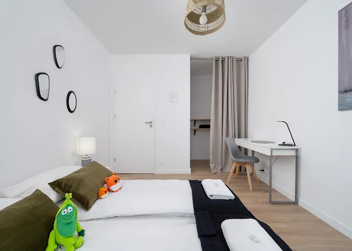 Miedziana 6 & 18 With Free Garage By Renters *